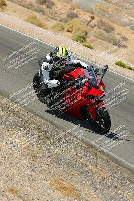 media/Oct-16-2022-TrackXperience (Sun) [[236a00b5b6]]/Group 1/session 4 turn 2/